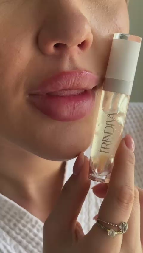 Lip serum